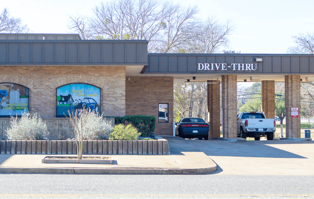 Photo of the drive-thru at Gibson Pharmacy in Athens Texas